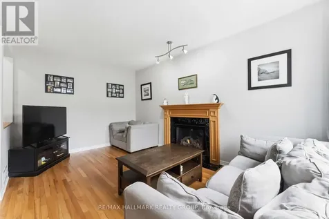 22 Oak Grove Street Ottawa ON K2G 6R4
