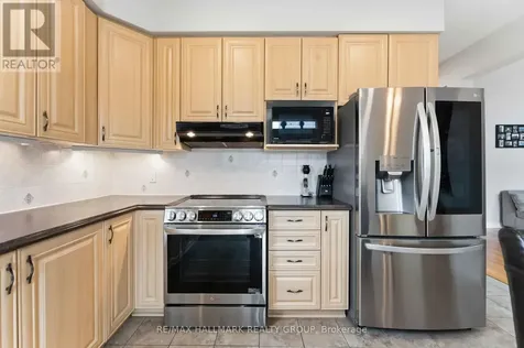 22 Oak Grove Street Ottawa ON K2G 6R4
