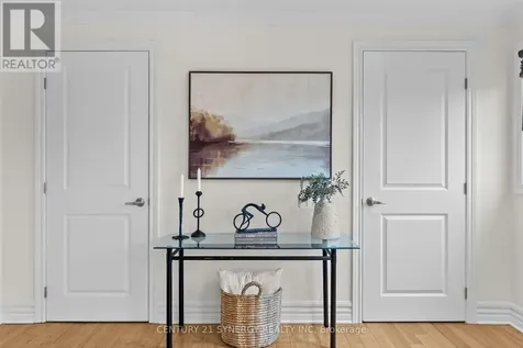 1536 Queensdale Avenue Ottawa ON K1T 1R7