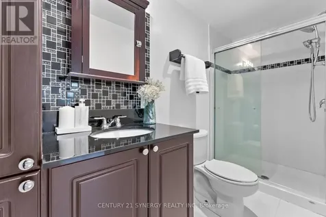1536 Queensdale Avenue Ottawa ON K1T 1R7