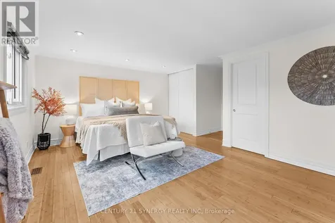 1536 Queensdale Avenue Ottawa ON K1T 1R7