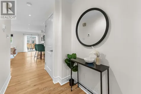 1536 Queensdale Avenue Ottawa ON K1T 1R7