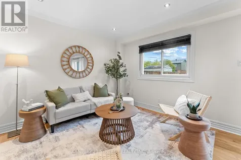 1536 Queensdale Avenue Ottawa ON K1T 1R7