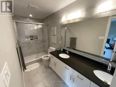 912 Robert Ferrie Drive Kitchener ON N2R 1P2