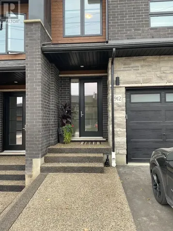 912 Robert Ferrie Drive Kitchener ON N2R 1P2