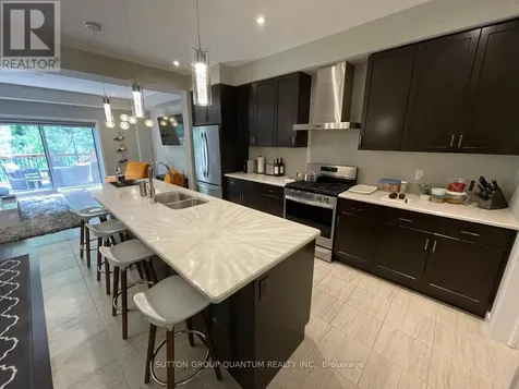 912 Robert Ferrie Drive Kitchener ON N2R 1P2