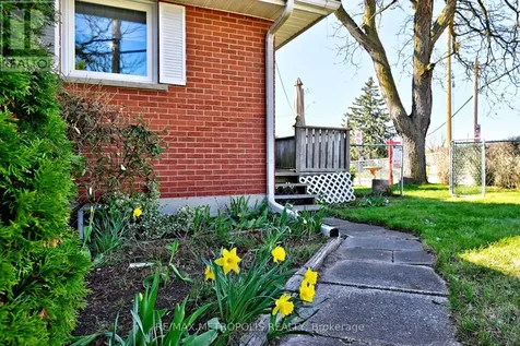 811 Dolph Street North Cambridge ON N3H 2B6