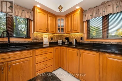 800 Forest Park Road Laurentian Valley ON K8A 6W2