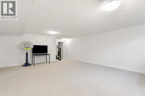 815 Carriage Way Sarnia ON N7W 0A5