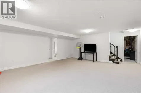 815 Carriage Way Sarnia ON N7W 0A5