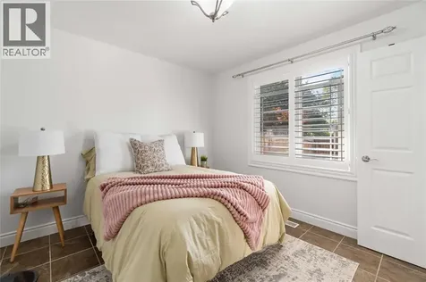 815 Carriage Way Sarnia ON N7W 0A5