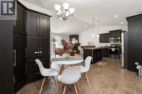 815 Carriage Way Sarnia ON N7W 0A5