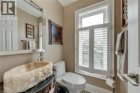 3311 Springvale Court Burlington ON L7M 3Y6