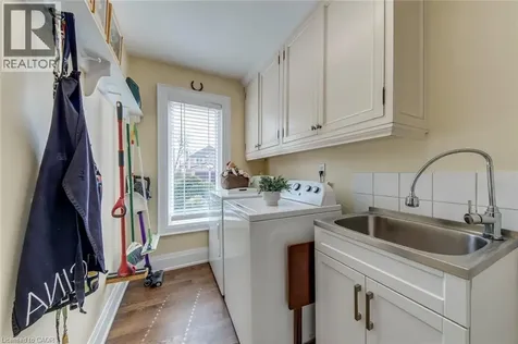 3311 Springvale Court Burlington ON L7M 3Y6