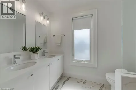 3311 Springvale Court Burlington ON L7M 3Y6