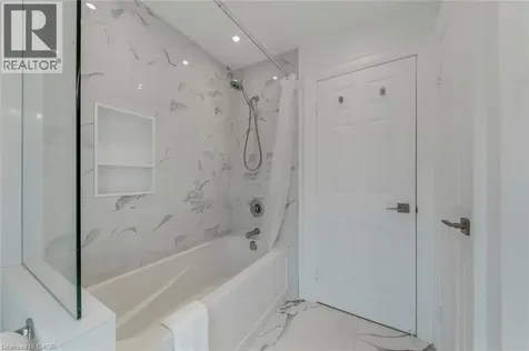 3311 Springvale Court Burlington ON L7M 3Y6