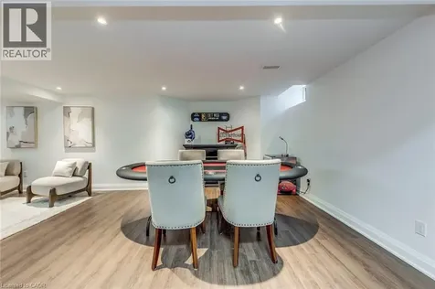 3311 Springvale Court Burlington ON L7M 3Y6