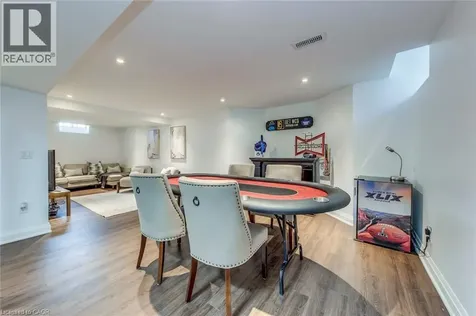 3311 Springvale Court Burlington ON L7M 3Y6
