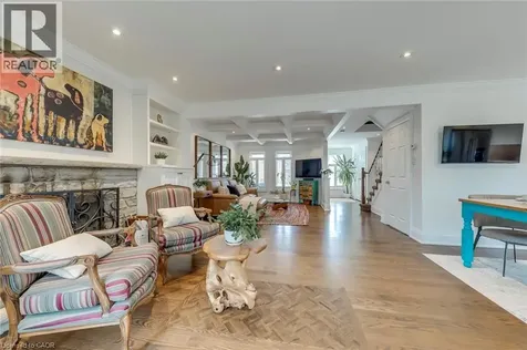 3311 Springvale Court Burlington ON L7M 3Y6