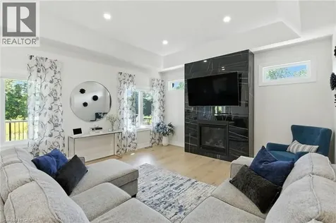 270 Charles Street Waterford ON N0E 1Y0