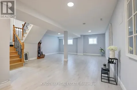 72 Donald Crescent Wasaga Beach ON L9Z 1E3