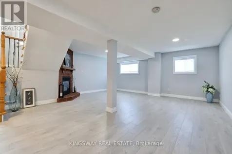 72 Donald Crescent Wasaga Beach ON L9Z 1E3