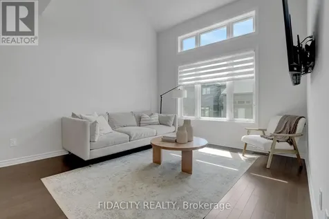 1005 Kijik Crescent Ottawa ON K1X 0G9