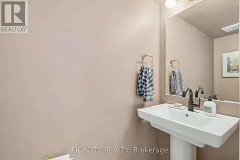 312 Lipizzaner Street Ottawa ON K2S 0X8