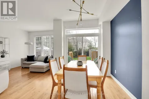 181 Bradwell Way Ottawa ON K1T 4J4