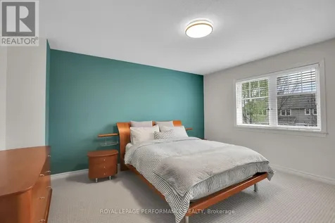 181 Bradwell Way Ottawa ON K1T 4J4
