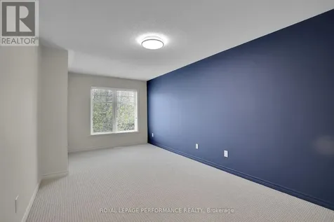 181 Bradwell Way Ottawa ON K1T 4J4