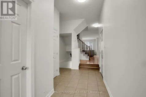 181 Bradwell Way Ottawa ON K1T 4J4