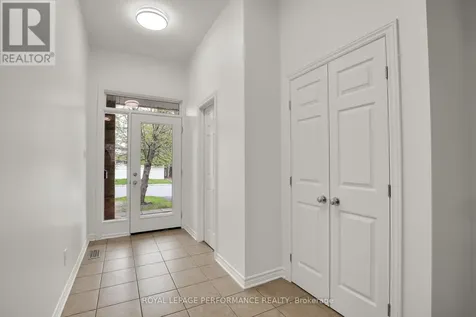 181 Bradwell Way Ottawa ON K1T 4J4