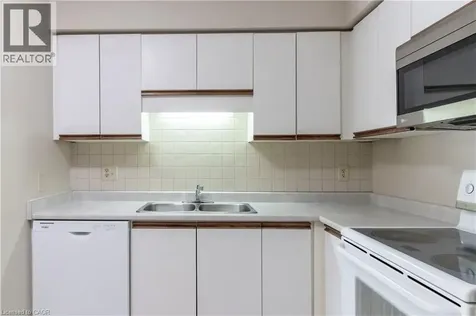 266 Overlea Drive Kitchener ON N2M 5N2