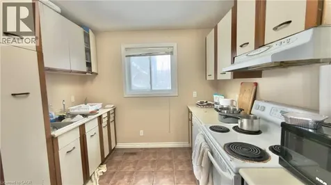 16 Marshall Street Waterloo ON N2J 2T2