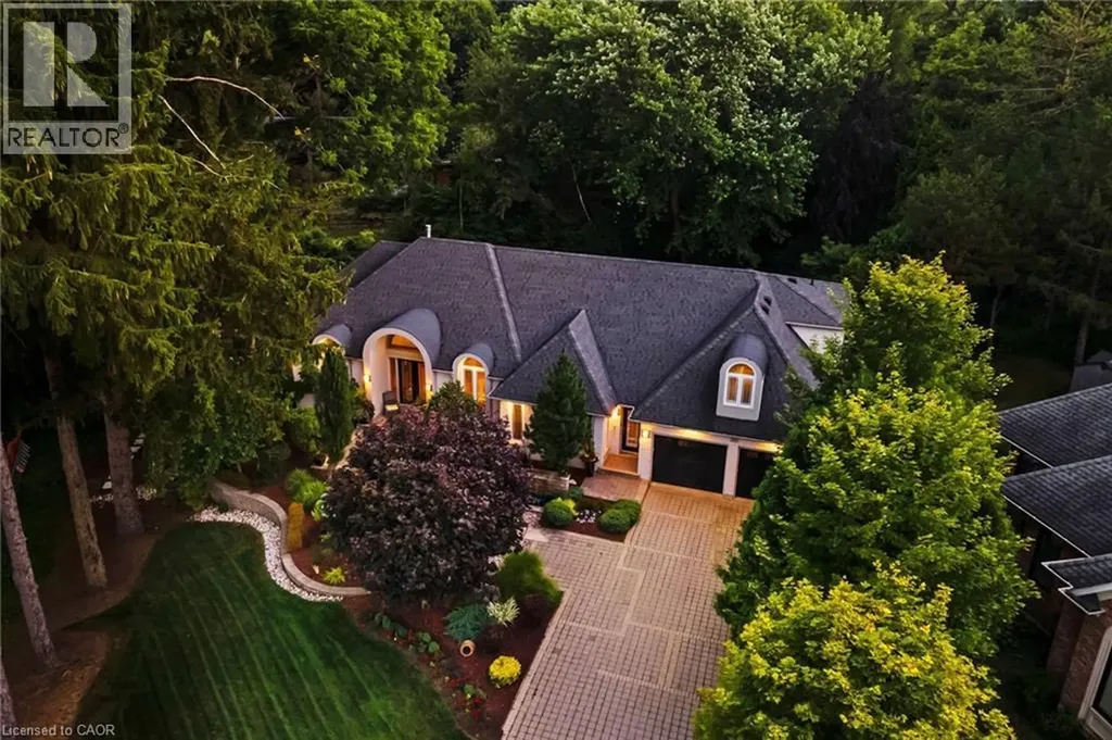 34 Harrington Place Ancaster ON L9G 4Z2