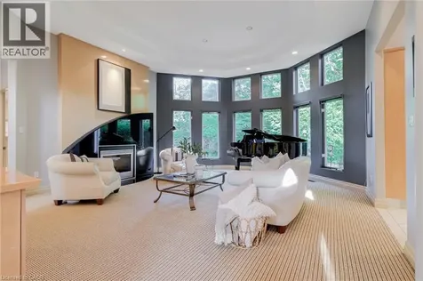 34 Harrington Place Ancaster ON L9G 4Z2