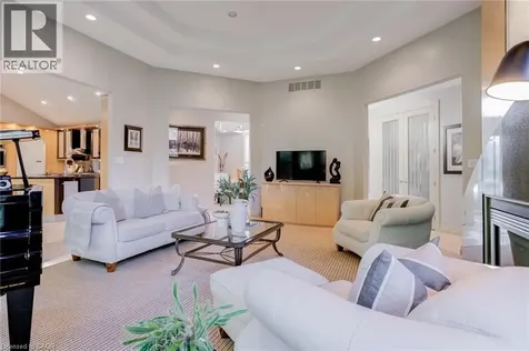 34 Harrington Place Ancaster ON L9G 4Z2