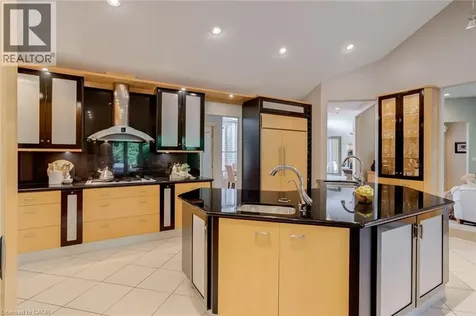 34 Harrington Place Ancaster ON L9G 4Z2