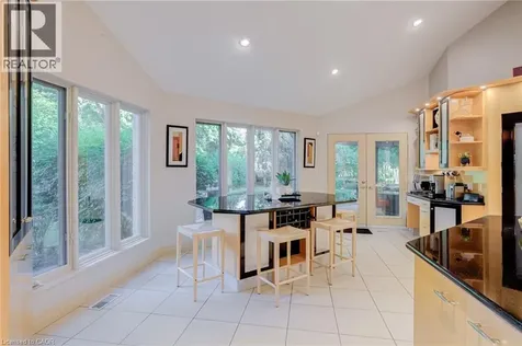 34 Harrington Place Ancaster ON L9G 4Z2