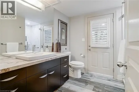 34 Harrington Place Ancaster ON L9G 4Z2