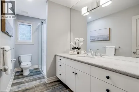 34 Harrington Place Ancaster ON L9G 4Z2