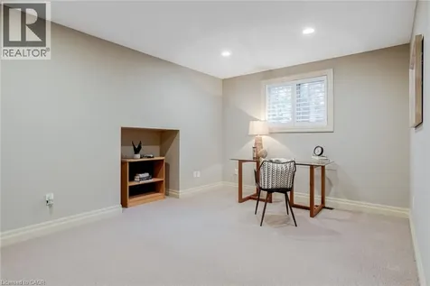 34 Harrington Place Ancaster ON L9G 4Z2