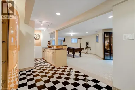 34 Harrington Place Ancaster ON L9G 4Z2