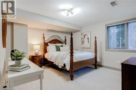 34 Harrington Place Ancaster ON L9G 4Z2