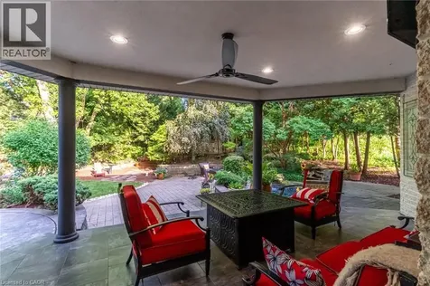 34 Harrington Place Ancaster ON L9G 4Z2