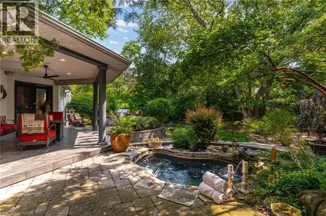 34 Harrington Place Ancaster ON L9G 4Z2