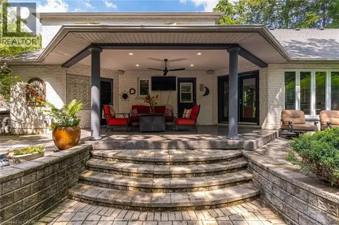 34 Harrington Place Ancaster ON L9G 4Z2