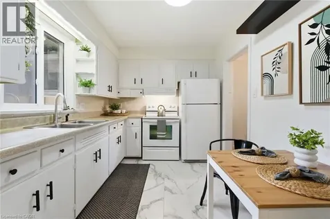 53 Livingston Avenue Grimsby ON L3M 1L3