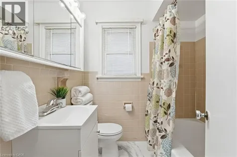 53 Livingston Avenue Grimsby ON L3M 1L3